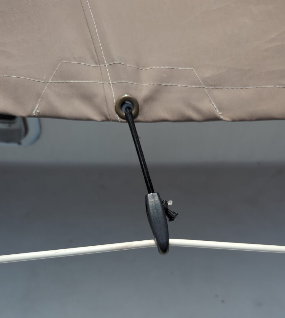 A clip on the lifeline