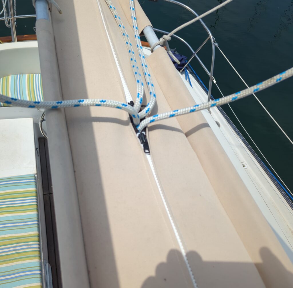 Reef lines coming out of the cover